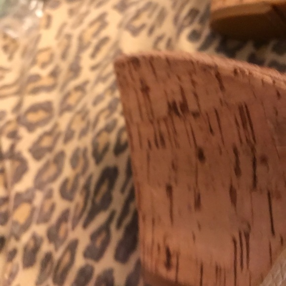 Nine West size 10 metallic gold leather platform cork wedge heel perfect - Picture 6 of 6